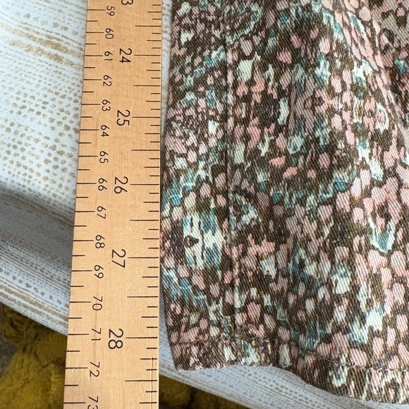 7 For all Mankind the skinny jeans in mosaic snake print size 28 pastel - Picture 13 of 16